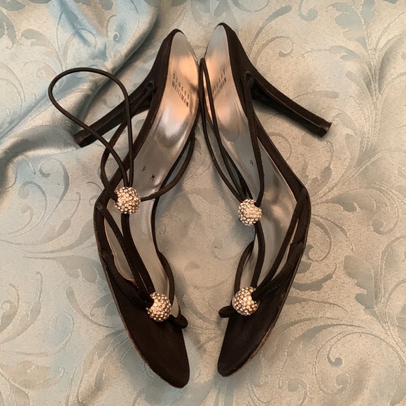 Stuart weitzman heel with sparkly rhinestone balls - Picture 7 of 9